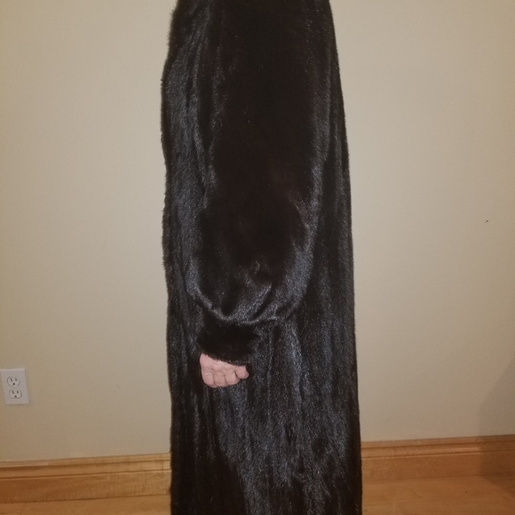 Women's Custom Full Length Mink Coat Black - Picture 3 of 6
